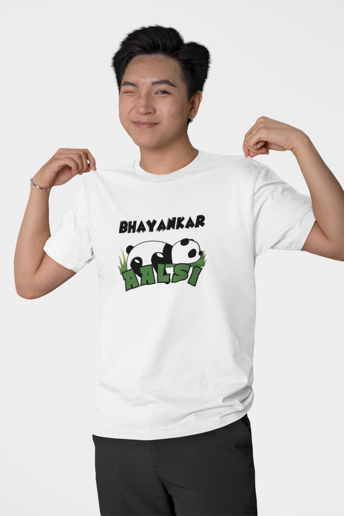 Bhayankar Aalsi White Regular T-shirt